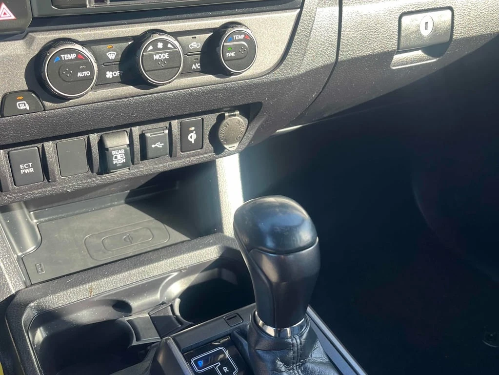 Toyota Tacoma 4x4 Double Cab  CARFAX | Mobile.bg � ����������� 12