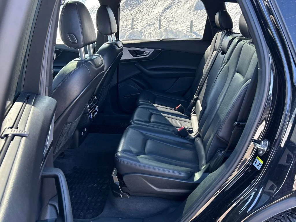 Audi Q7 Technik 55 TFSI * CARFAX* ДИСТРОНИК * 360 КАМЕРИ, снимка 8 - Автомобили и джипове - 53892440