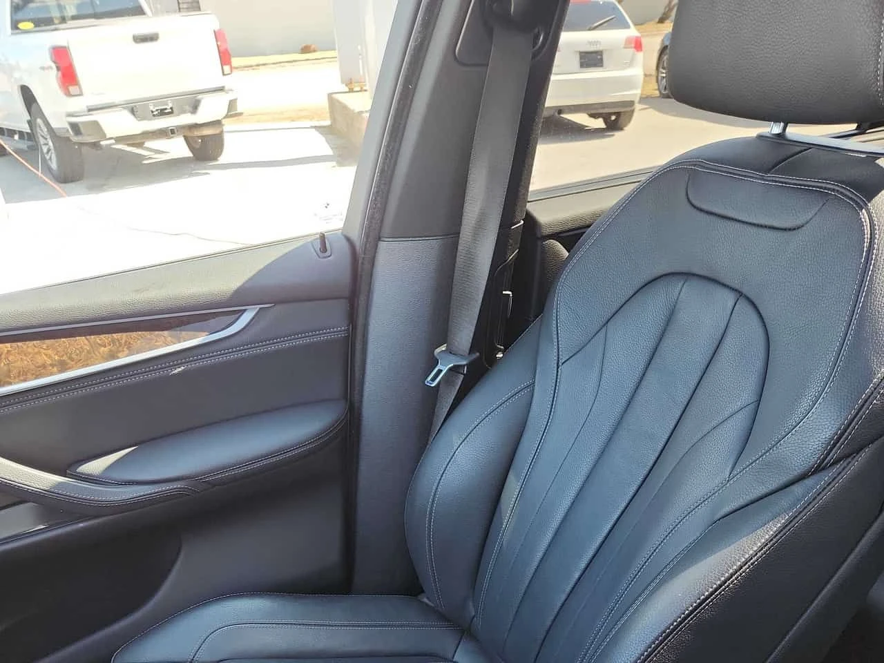 BMW X5  xDrive50i / 360 / Harman Kardon / КЛИП ! , снимка 10 - Автомобили и джипове - 54181807