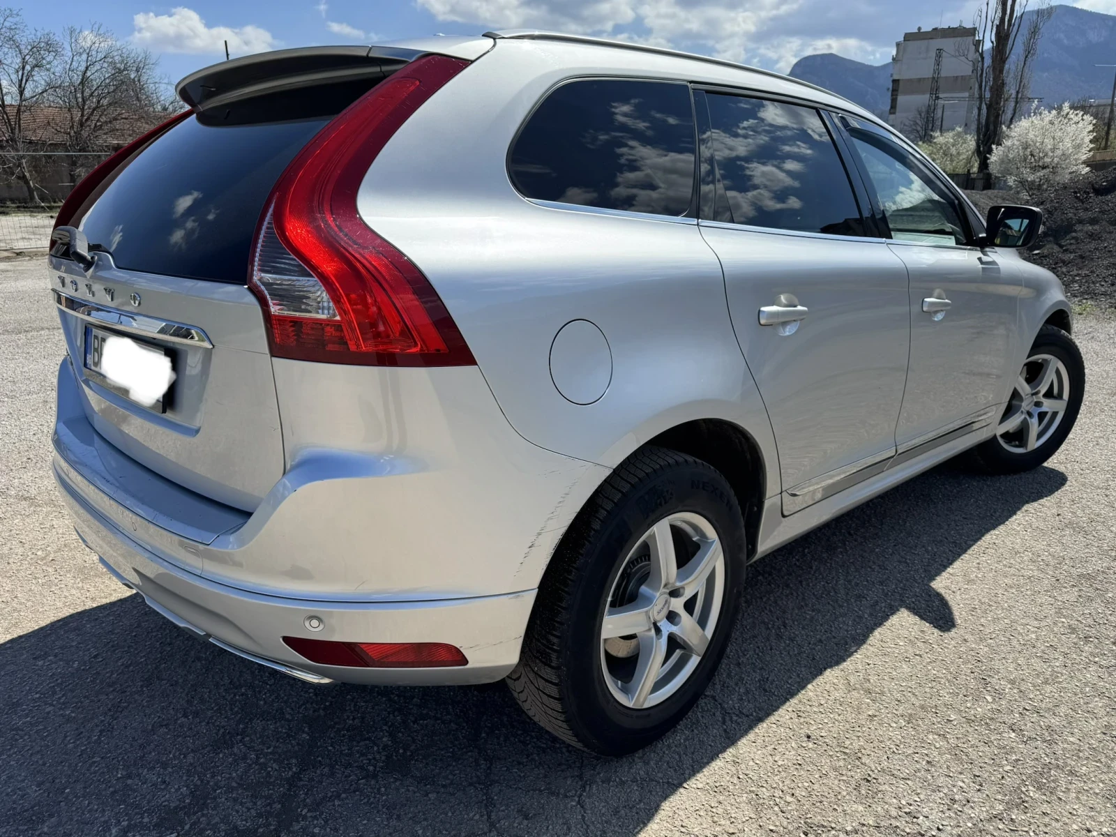 Volvo XC60 D5, снимка 6 - Автомобили и джипове - 54478378