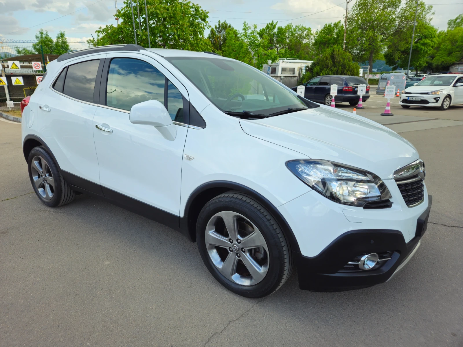Opel Mokka 109.000км АВТОМАТИК ВСИЧКИ ЕКСТРИ, снимка 3 - Автомобили и джипове - 54555539