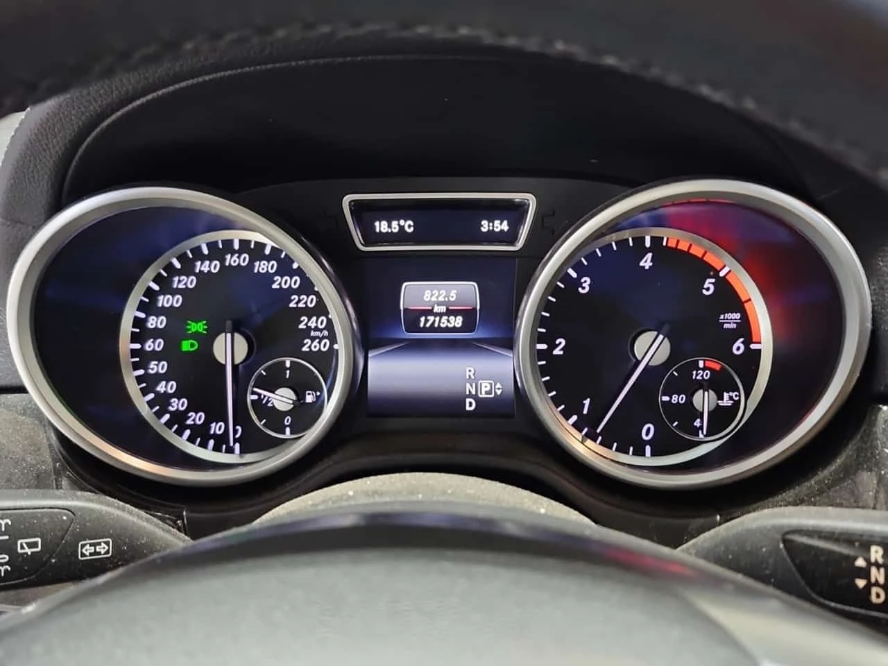 Mercedes-Benz GL 350 DIESEL BlueTEC * CARFAX * , снимка 6 - Автомобили и джипове - 55084496