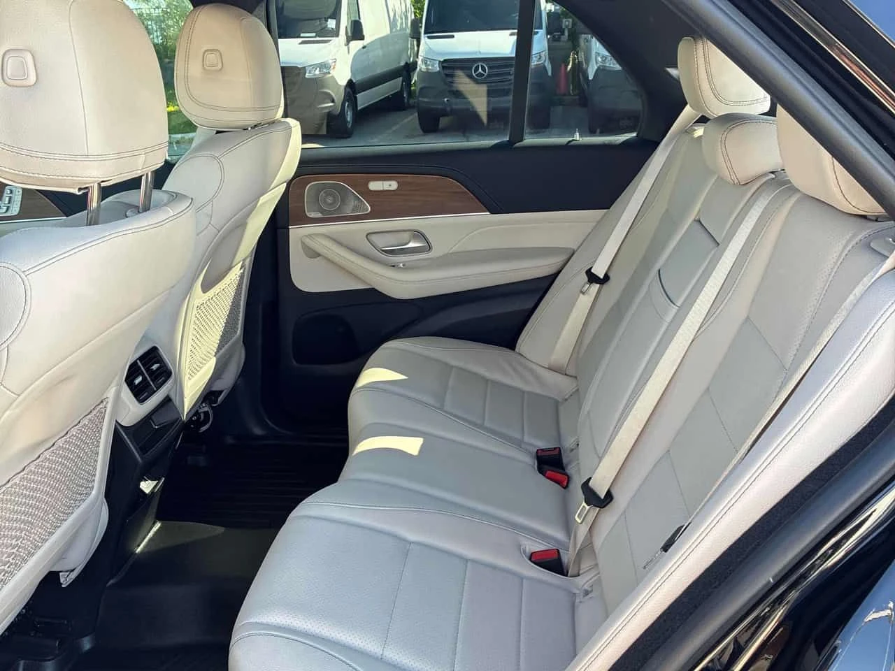 Mercedes-Benz GLE 450  * CARFAX * ОПЦИЯ ЗА ФИНАНСИРАНЕ, снимка 11 - Автомобили и джипове - 55235721