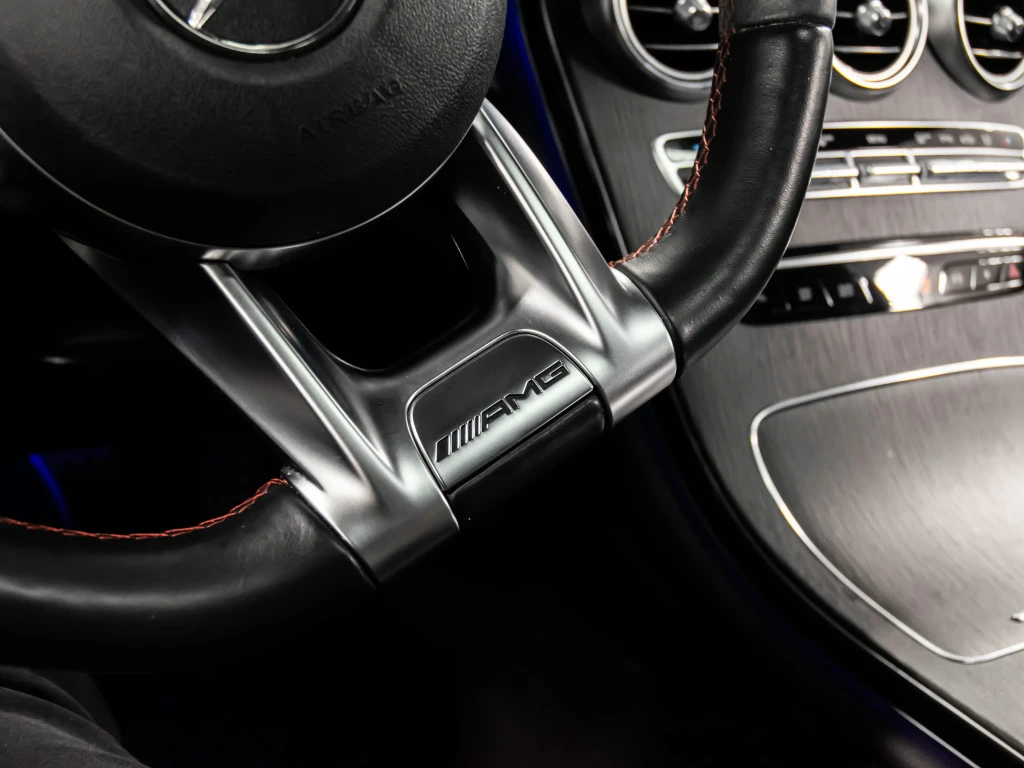 Mercedes-Benz GLC 43 AMG DIGITAL DASH | AMG ACTIVE EXHAUST| CARPLAY| DISTRO, снимка 16 - Автомобили и джипове - 55512889