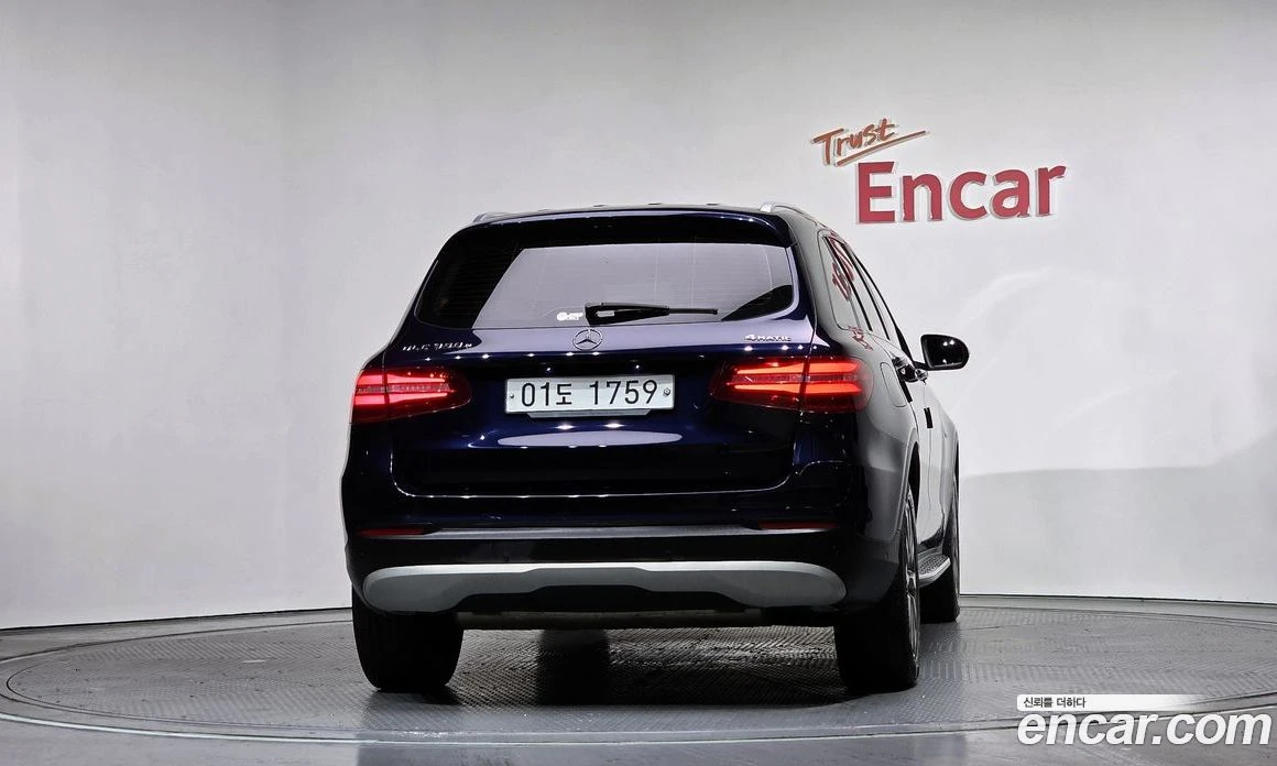 Mercedes-Benz GLC GLC350e 4MATIC, снимка 4 - Автомобили и джипове - 56122804