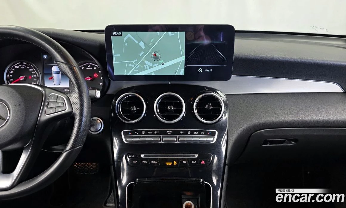 Mercedes-Benz GLC GLC350e 4MATIC, снимка 14 - Автомобили и джипове - 56122804