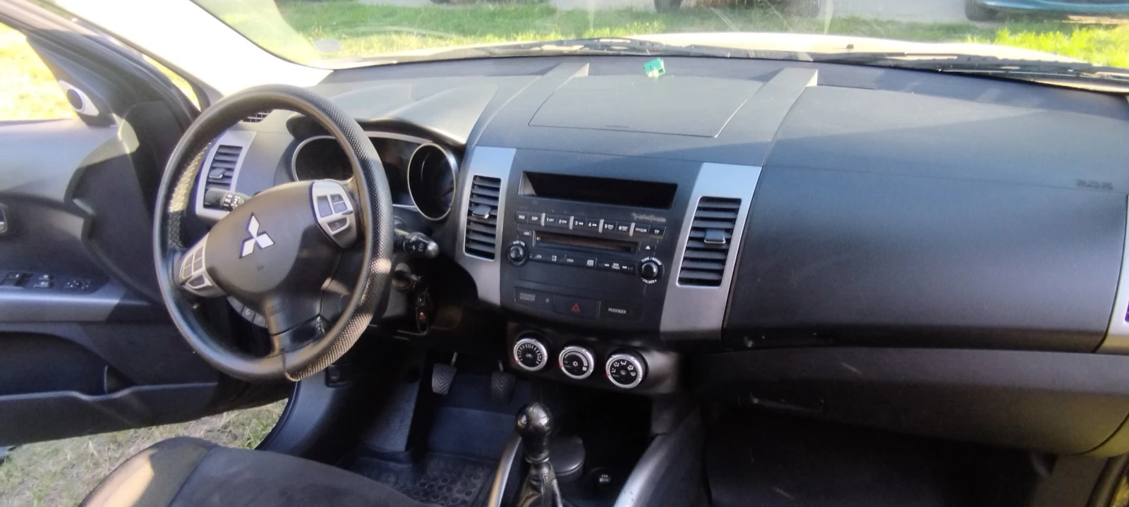 Mitsubishi Outlander 2, снимка 15 - Автомобили и джипове - 56417811