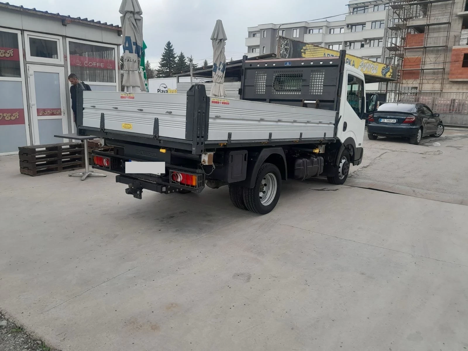 Nissan Capstar  - изображение 5