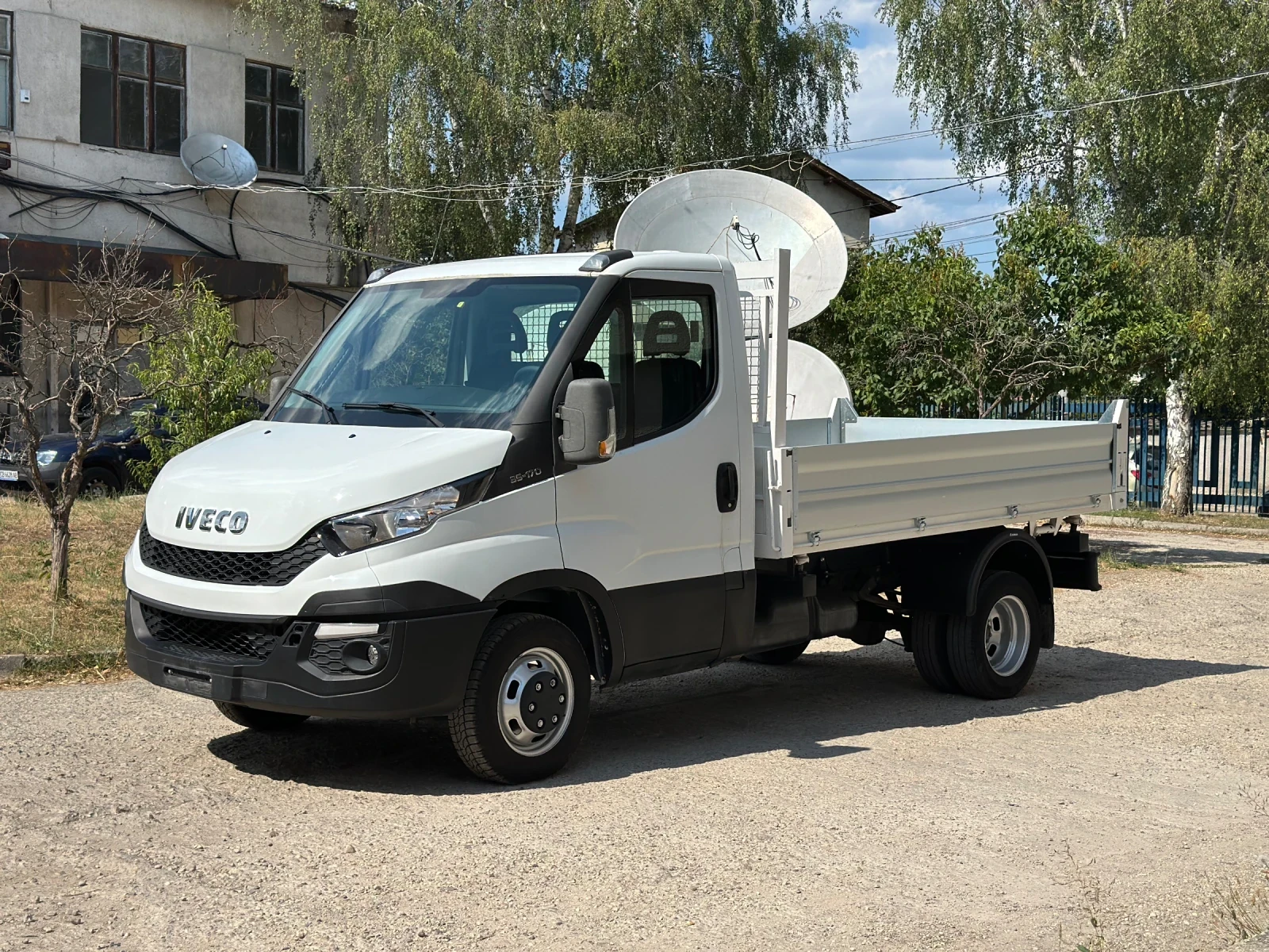 Iveco 35c15 Тристаранен самосвал , Климатик, 150коня3.0TDI, снимка 13 - Бусове и автобуси - 55616388