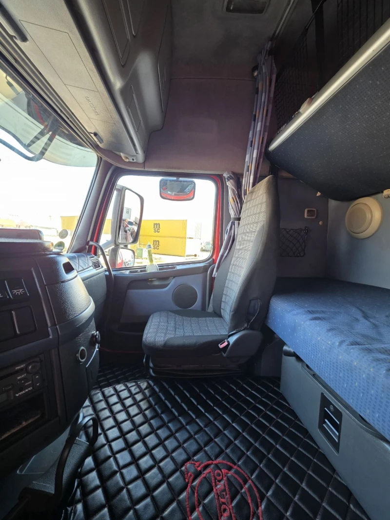 Volvo F12 Хенгер-Дрехарка, снимка 5 - Камиони - 53430102