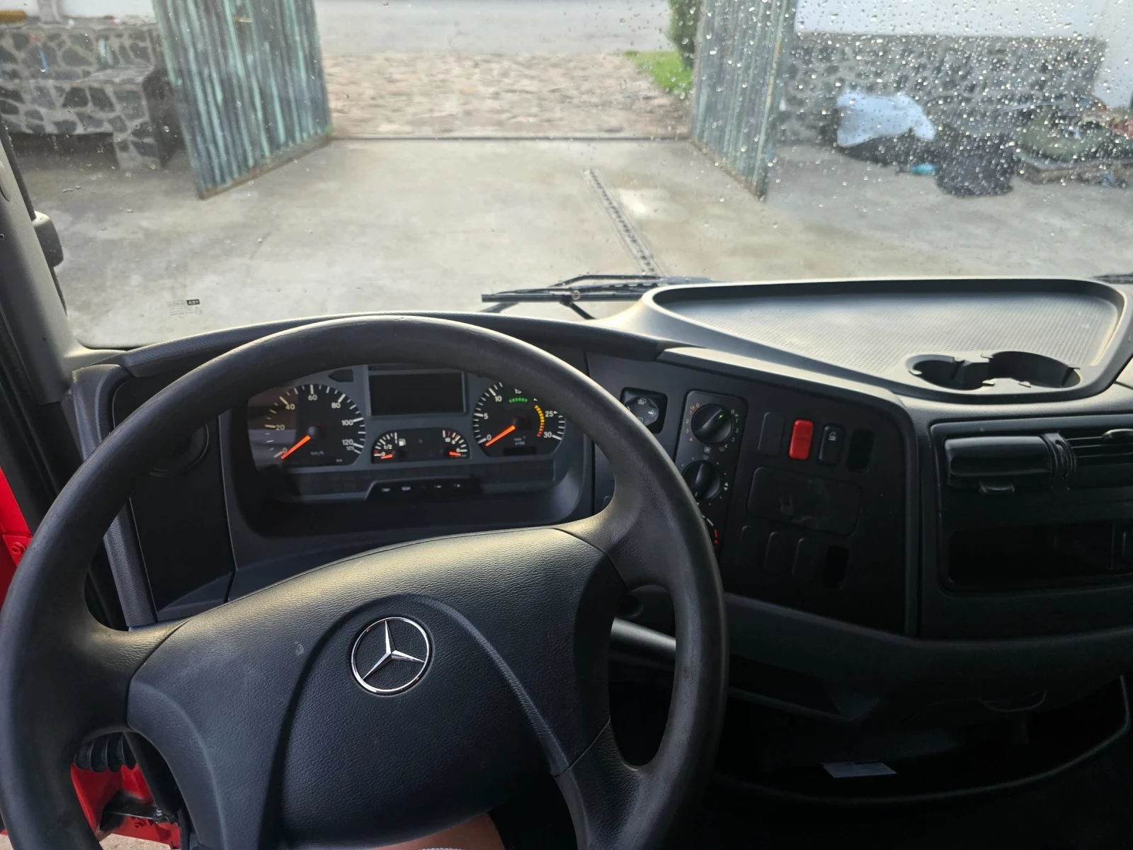 Mercedes-Benz Atego САМОСВАЛ  - изображение 7