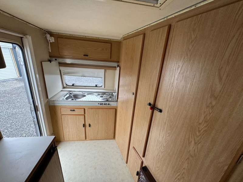 Каравана Chateau, снимка 12 - Каравани и кемпери - 51642631