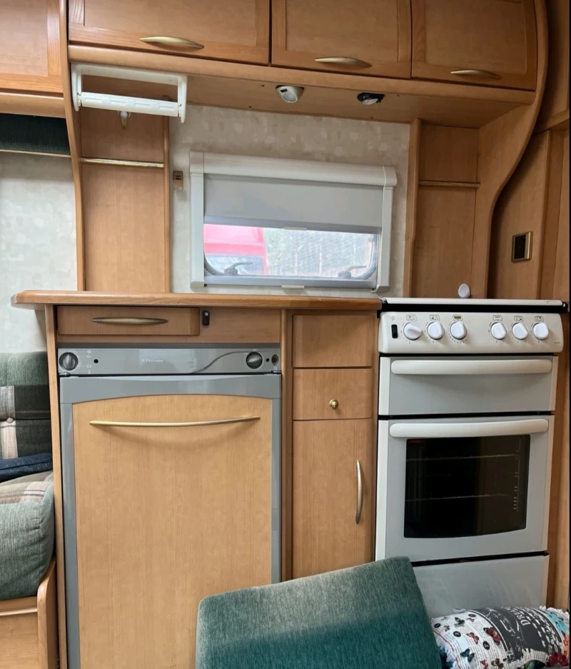 Каравана ABI GTS VOGUE 415, снимка 8 - Каравани и кемпери - 53252480