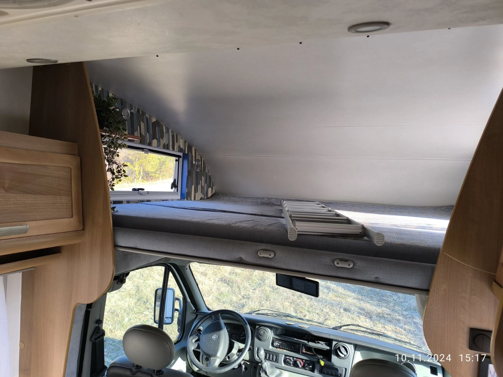 Кемпер Renault Mobilveta, снимка 9 - Каравани и кемпери - 56096589