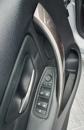 BMW 318  D X-drive Berlina Modern, снимка 11