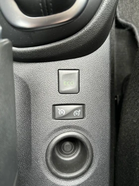 Renault Captur 1.5d/INTENSE/ПЪРВИ СОБСТВЕНИК/ - 12299 € / 24054.75 лв. - 84958079 8