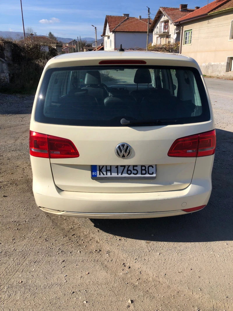 VW Touran, снимка 3 - Автомобили и джипове - 46965729