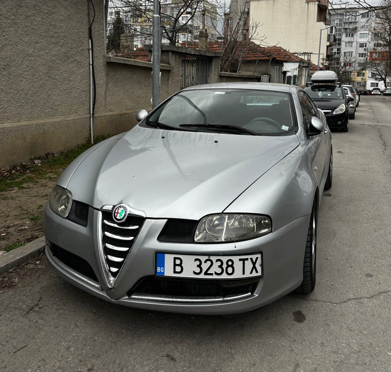 Alfa Romeo Gt 1.9 JTD, снимка 1 - Автомобили и джипове - 44844345