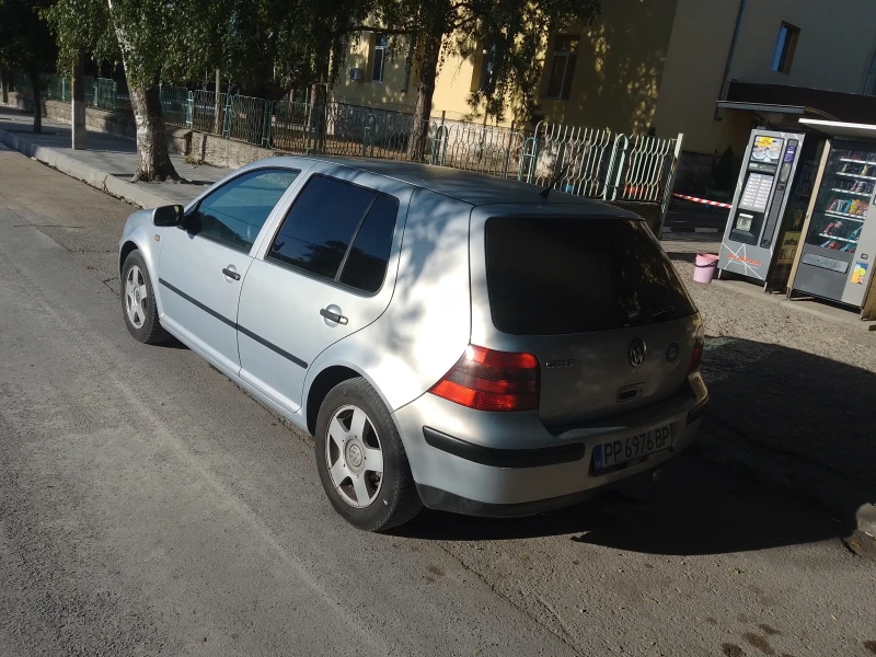 VW Golf Уникален , снимка 6 - Автомобили и джипове - 47300457