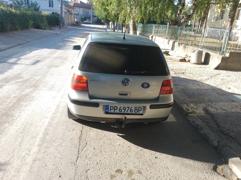 VW Golf Уникален , снимка 5 - Автомобили и джипове - 47300457