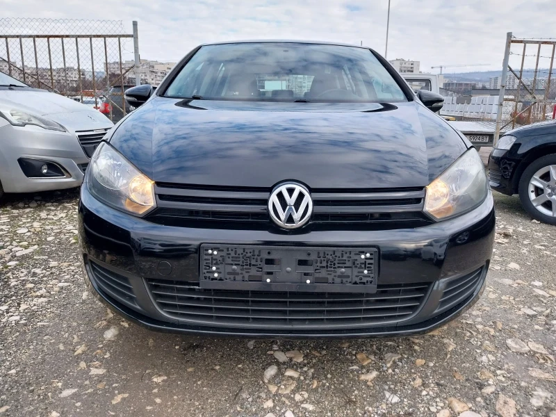 VW Golf 1.6 TDI, снимка 2 - Автомобили и джипове - 48701562