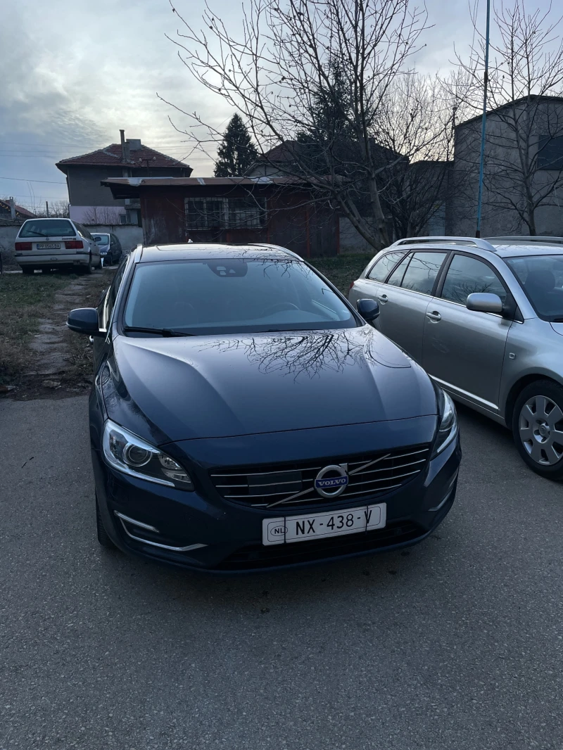 Volvo V60 D6, снимка 1 - Автомобили и джипове - 48815353