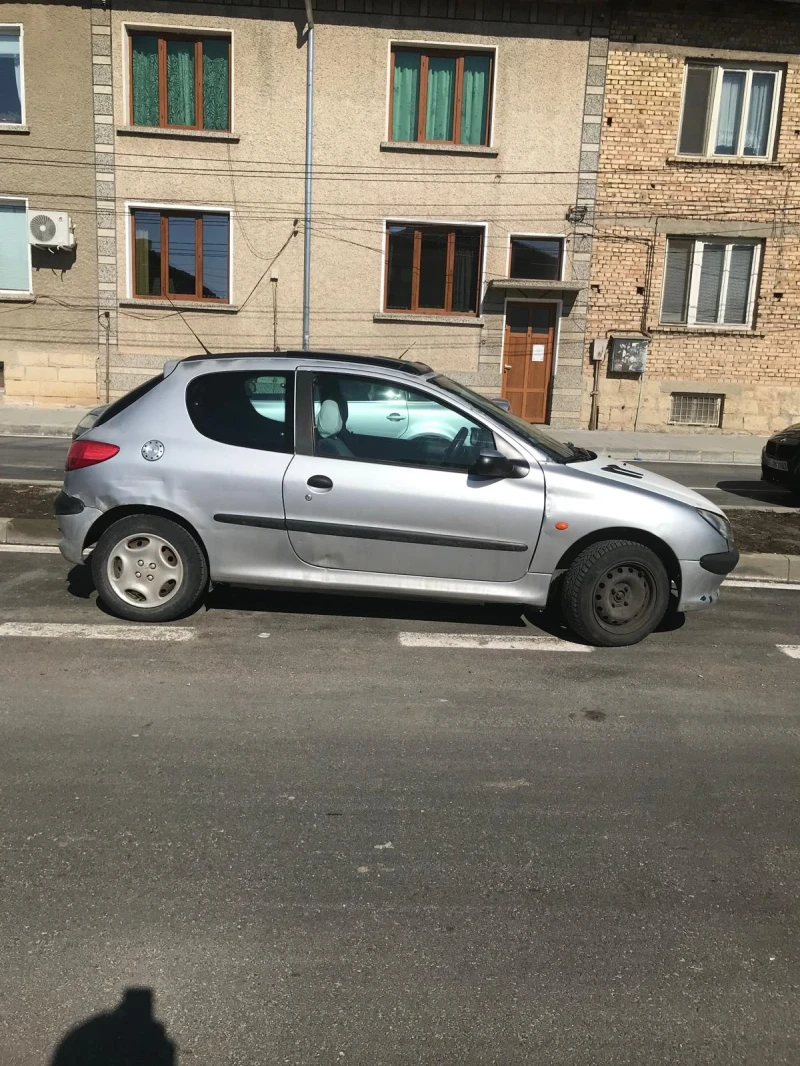 Peugeot 206, снимка 1 - Автомобили и джипове - 49374287