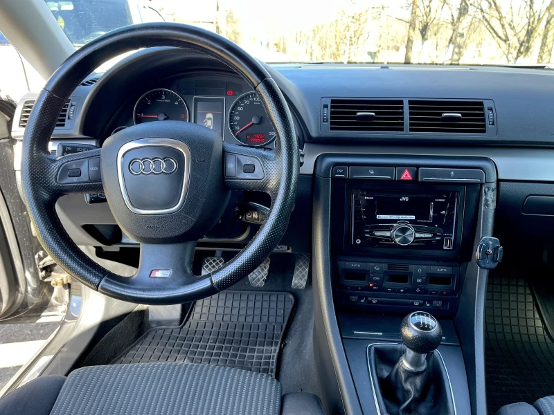 Audi A4 2.0 TDI, снимка 9 - Автомобили и джипове - 49391299