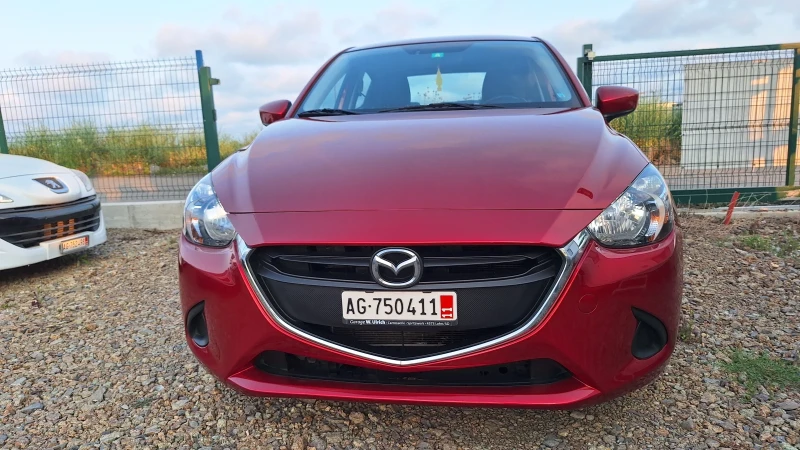 Mazda 2 1.5i, снимка 2 - Автомобили и джипове - 50670403