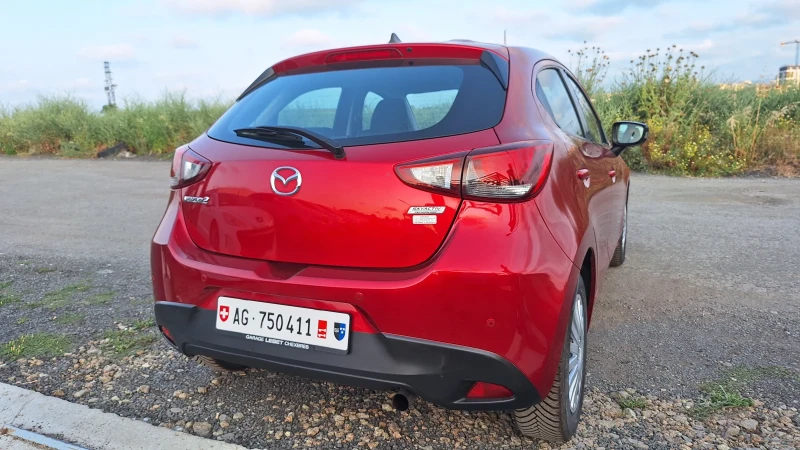 Mazda 2 1.5i, снимка 5 - Автомобили и джипове - 50670403