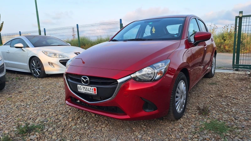 Mazda 2 1.5i, снимка 9 - Автомобили и джипове - 50670403