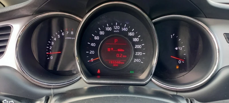 Kia Ceed 1.6GDI/Автомат/190000км/Швейцария/, снимка 15 - Автомобили и джипове - 51411166