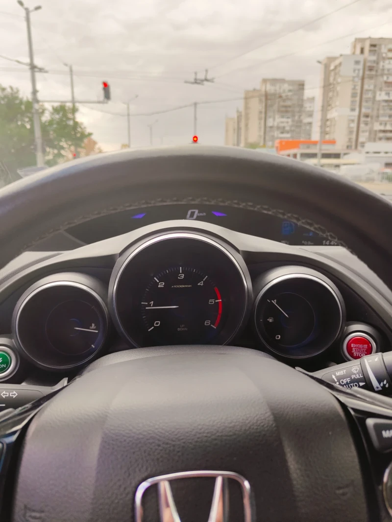 Honda Civic 1.6 i dtec , снимка 10 - Автомобили и джипове - 52519276