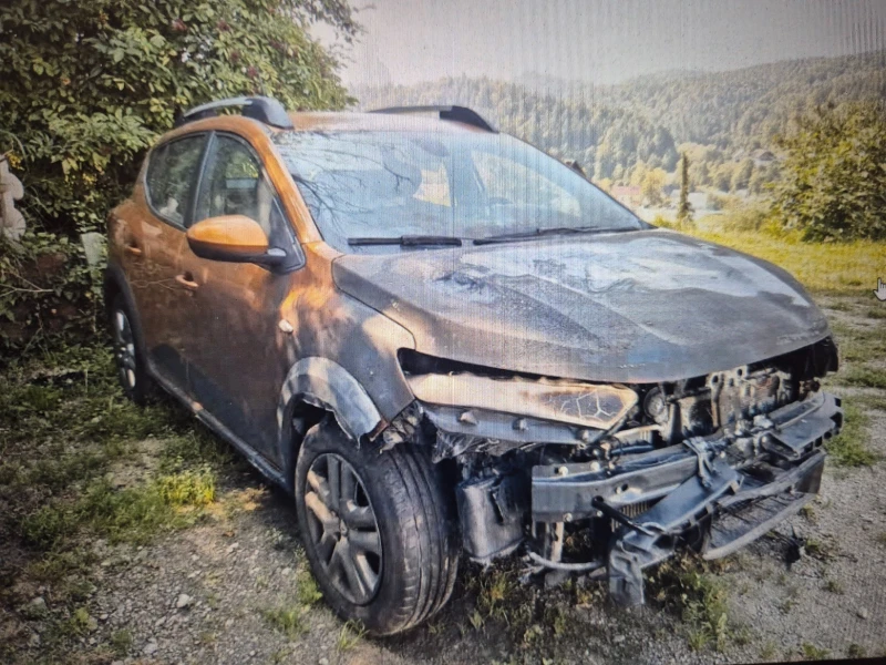 Dacia Sandero 1, 0 STEPWAY, снимка 2 - Автомобили и джипове - 51922951
