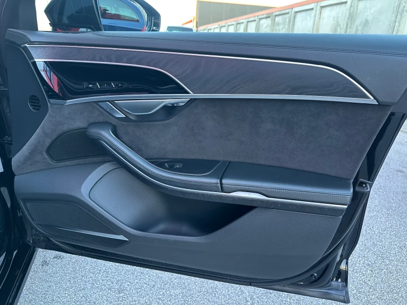 Audi A8 50tdi Под.Обдух.Масаж, 3хТV, Кам.360, Вак, Bang&Ol, снимка 12 - Автомобили и джипове - 52913670