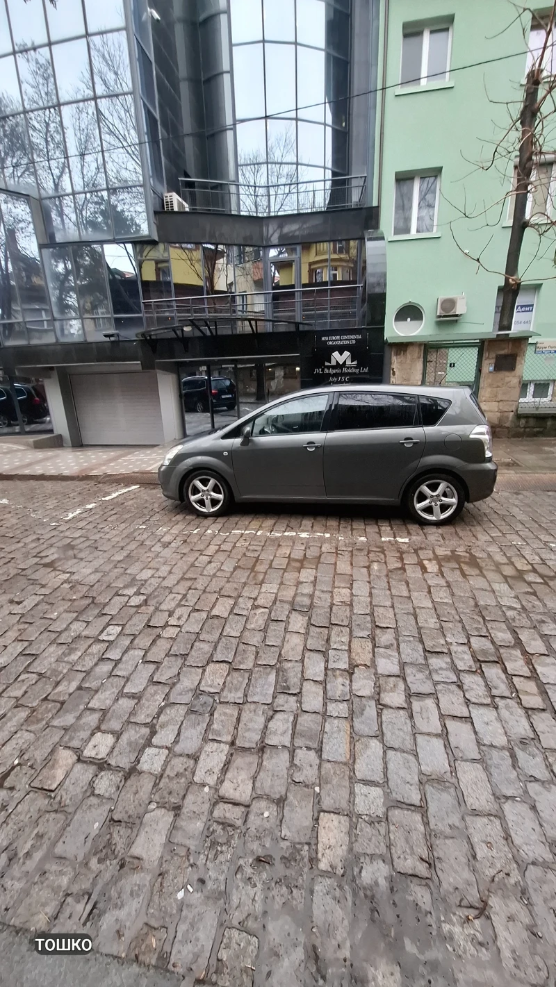 Toyota Corolla verso, снимка 2 - Автомобили и джипове - 53055078