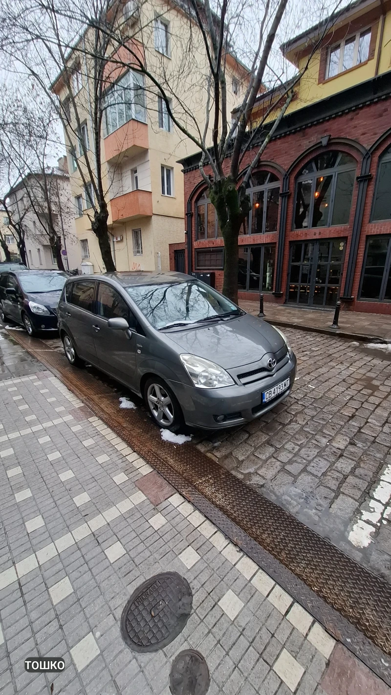 Toyota Corolla verso, снимка 4 - Автомобили и джипове - 53055078