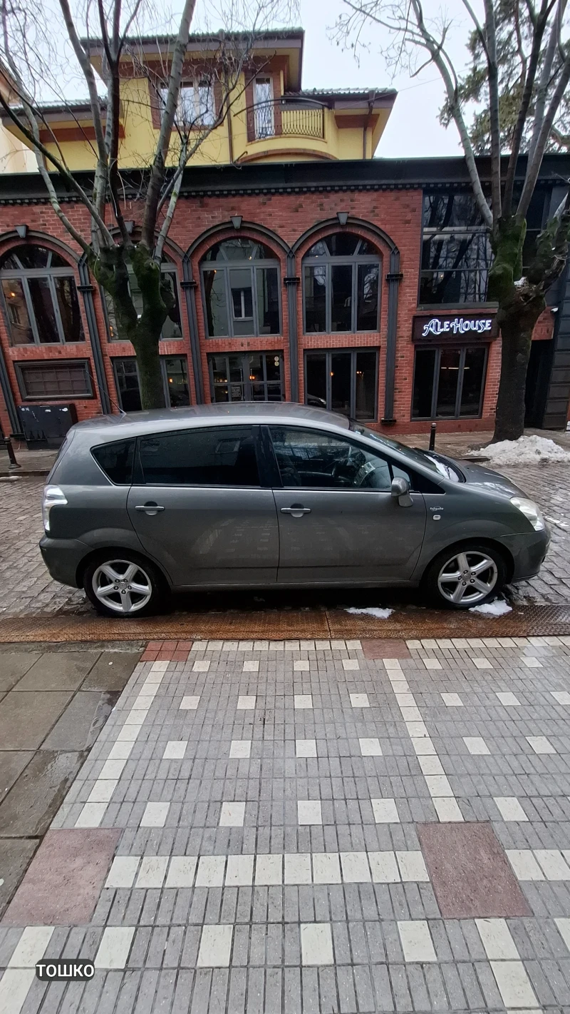 Toyota Corolla verso, снимка 3 - Автомобили и джипове - 53055078