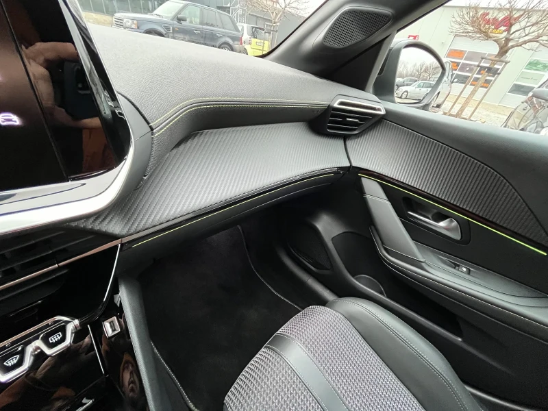 Peugeot 208 GT ! Автоматик ! Гаранция !, снимка 8 - Автомобили и джипове - 53370531