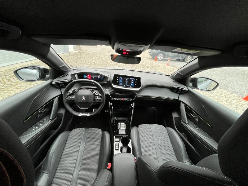 Peugeot 208 GT ! Автоматик ! Гаранция !, снимка 12 - Автомобили и джипове - 53370531