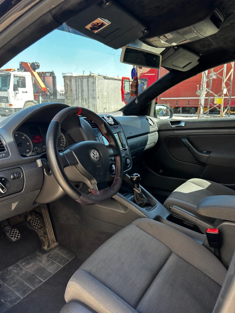 VW Golf V, снимка 7 - Автомобили и джипове - 53466546