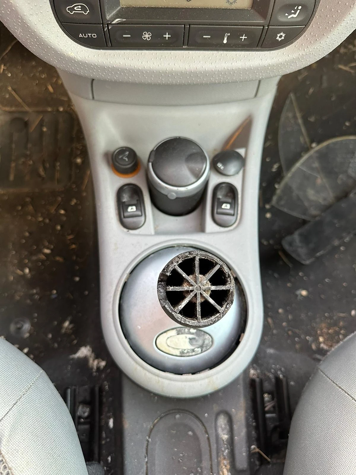 Citroen C3 pluriel 1.6i тип NFU | Mobile.bg — изображение 11