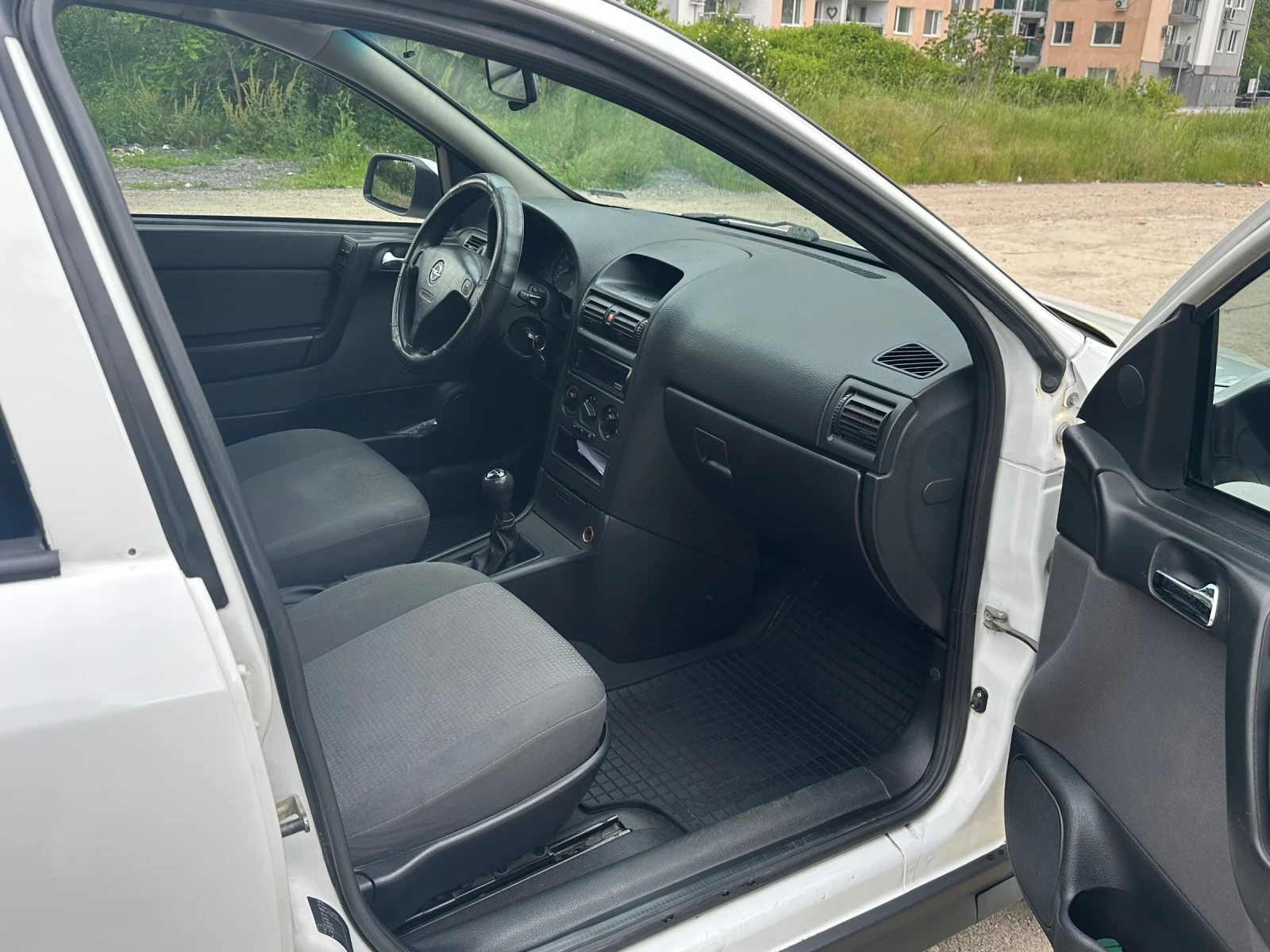 Opel Astra 2009/1.4-90к.с/ГАЗ/ - изображение 9