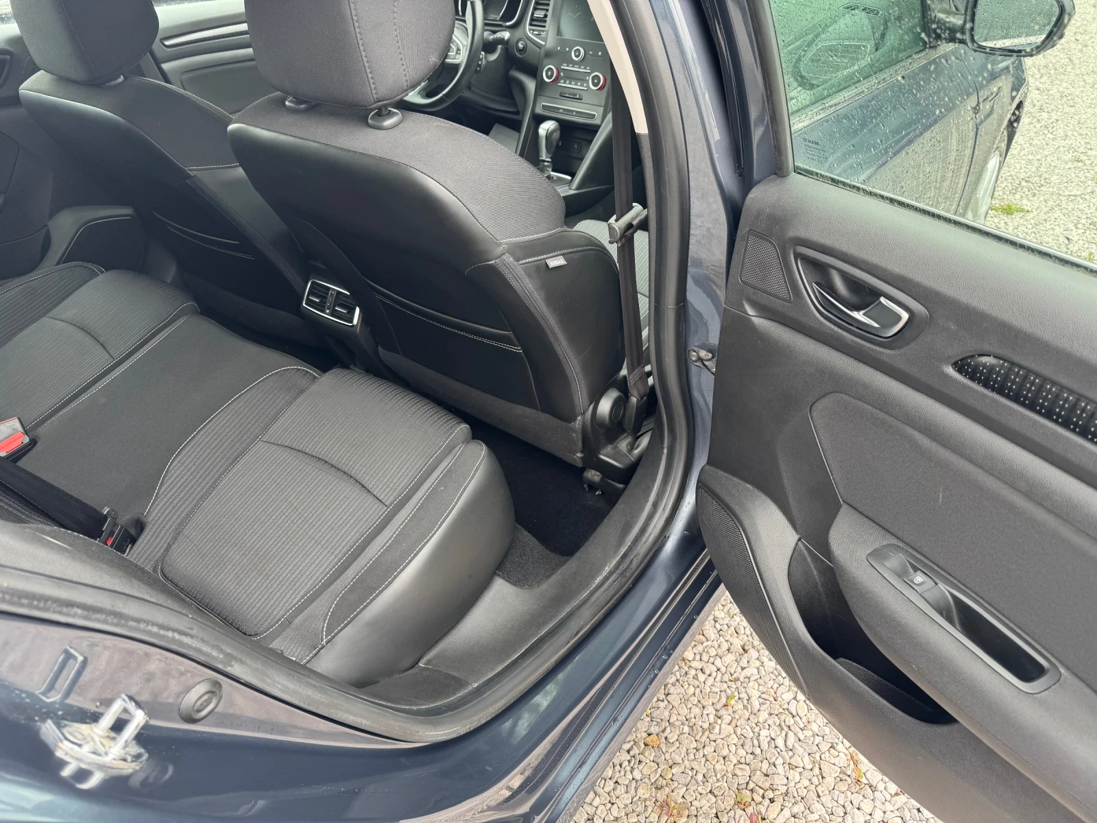 Renault Megane АВТОМАТИК / 1.5d - изображение 10