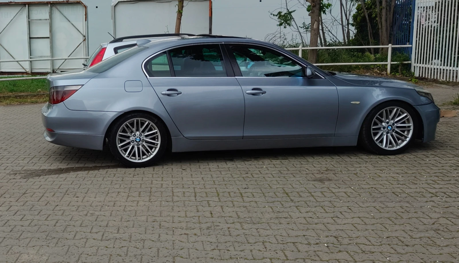 BMW 530  - изображение 2