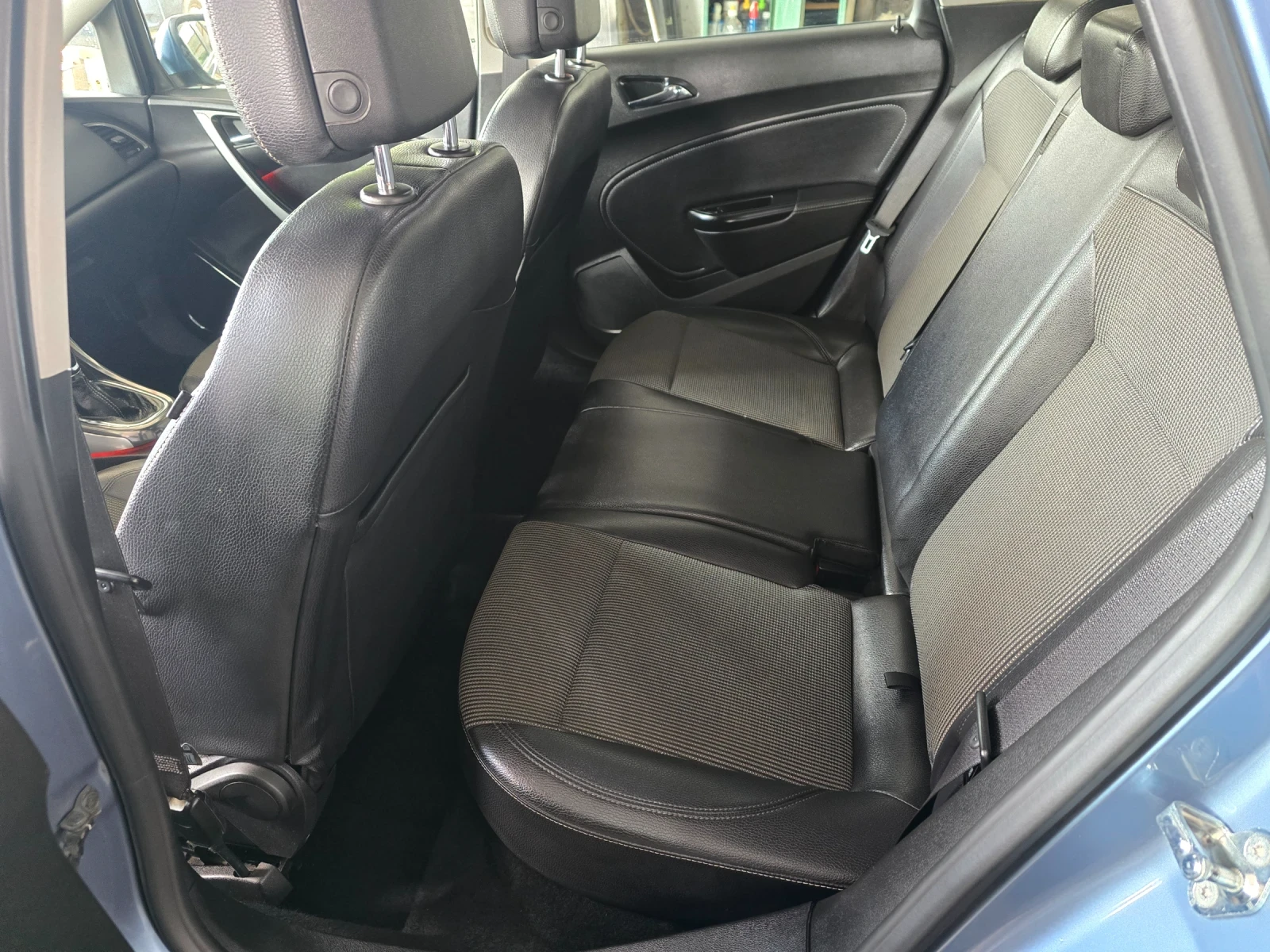 Opel Astra 1.4 140k Топ изпълнение - изображение 10
