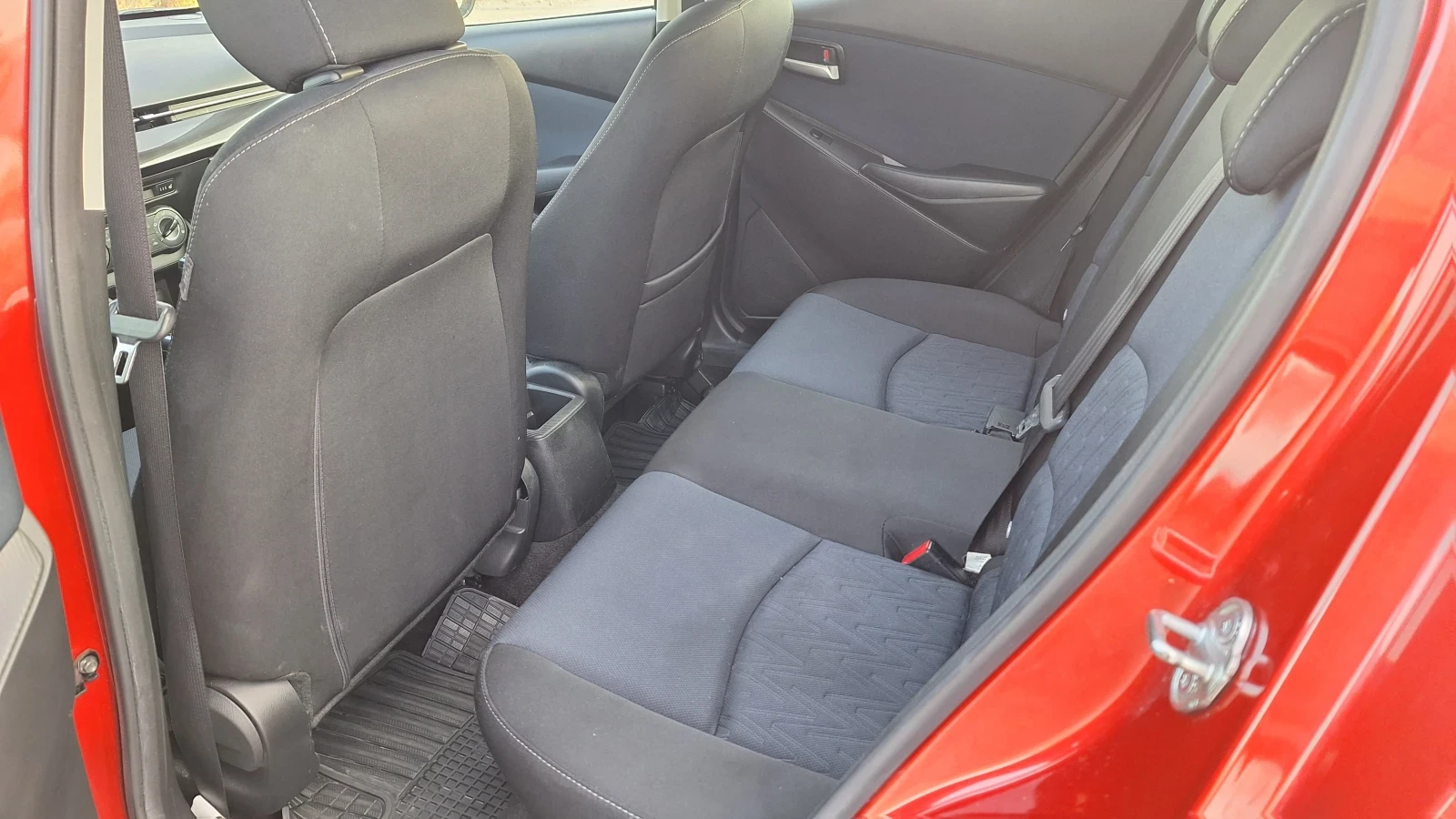 Mazda 2 1.5i | Mobile.bg   13