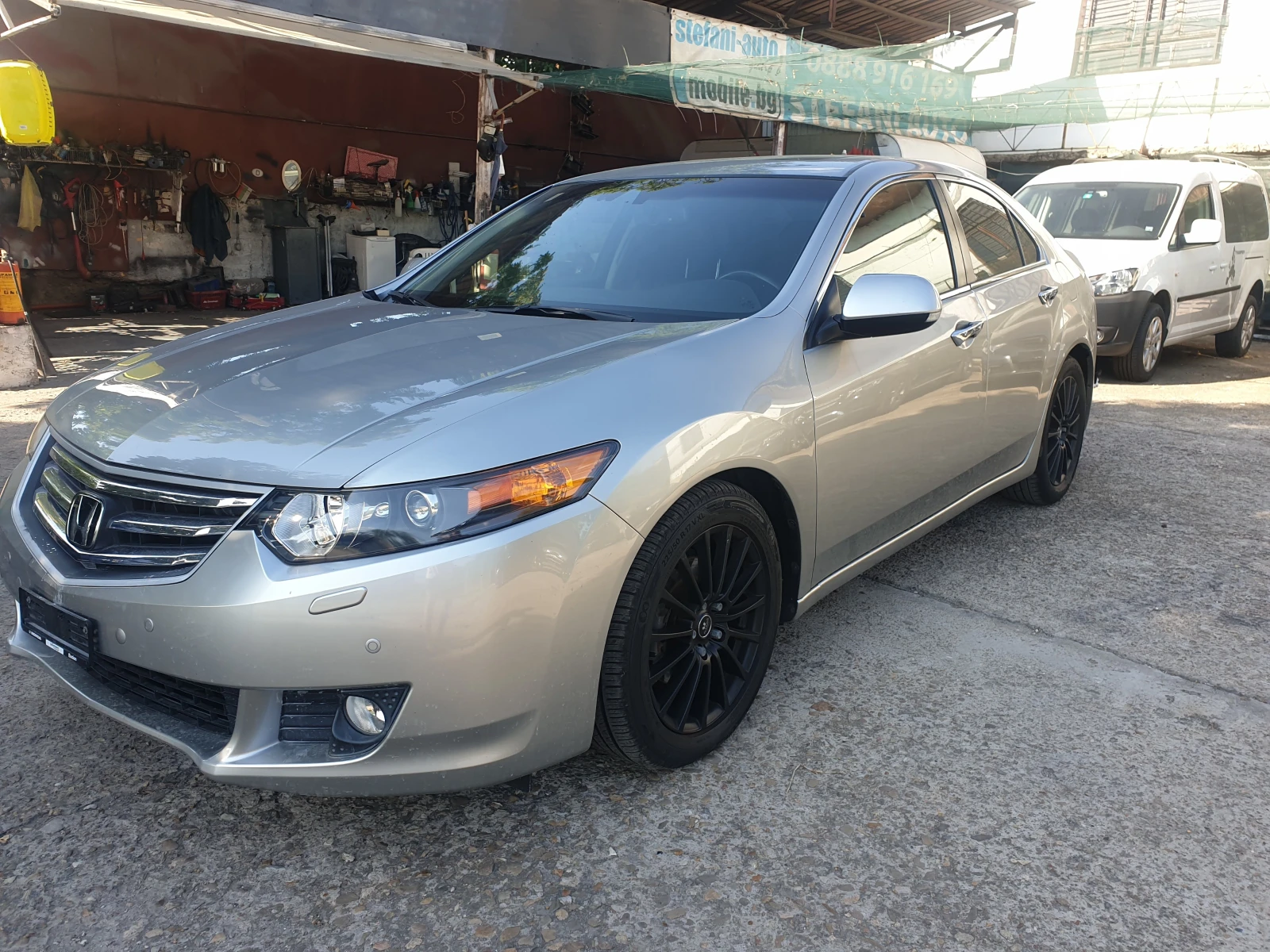 Honda Accord 2.2 I-DETC  - изображение 2