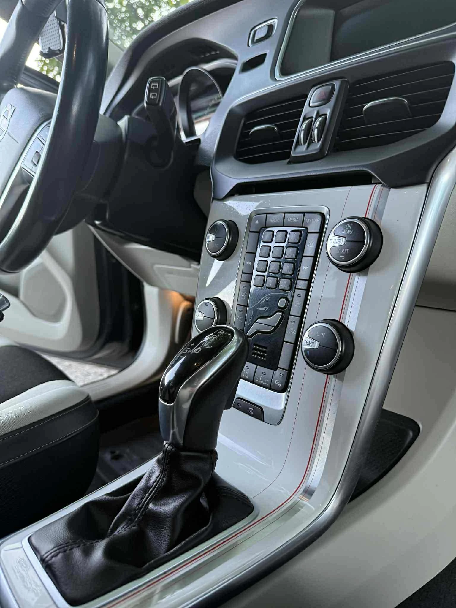 Volvo V40 | Mobile.bg   8