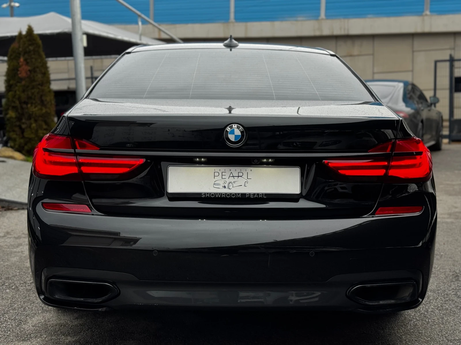 BMW 750 LONG M-Sport SkyLounge Distronic Exclusive BowersW - изображение 4